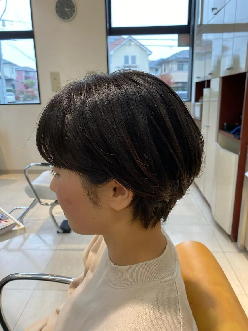 ショート カラー 赤間 飛鳥のヘアスタイル