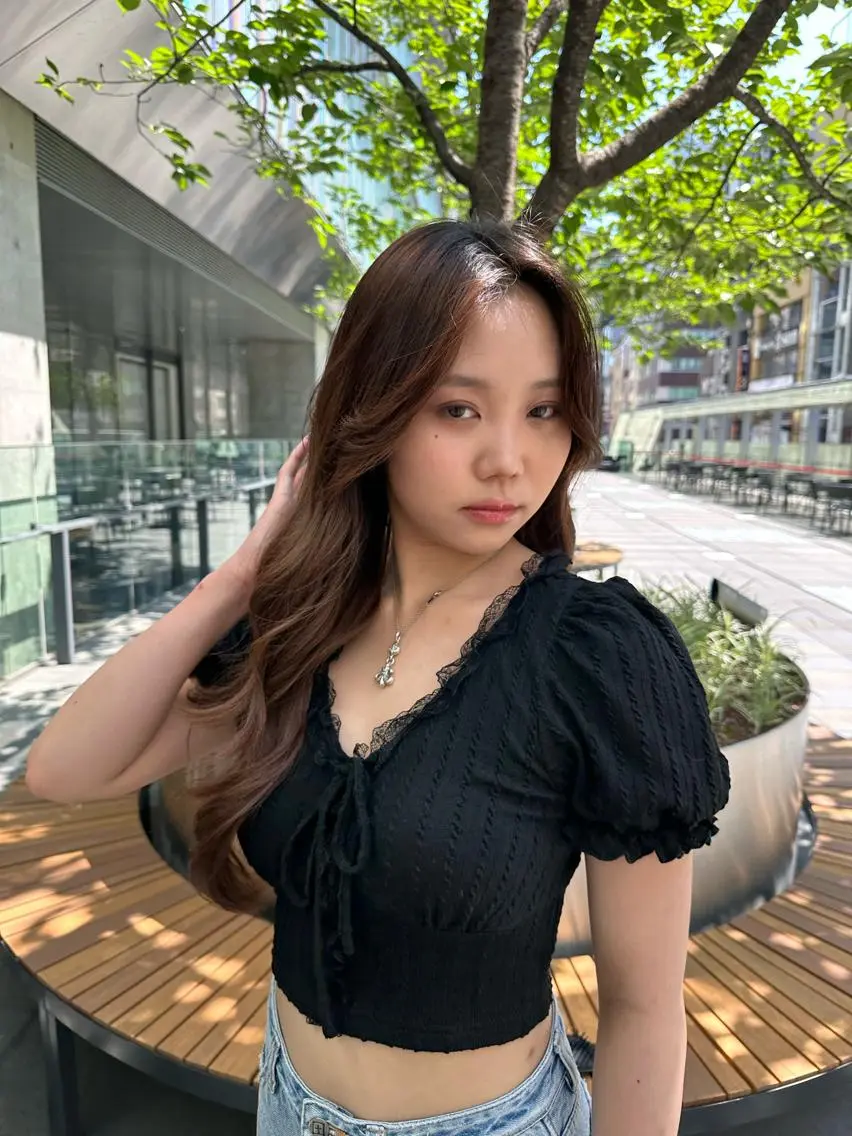 ロング ヘアアレンジ タイトボブ個性派カラ ーAKANEのヘアスタイル