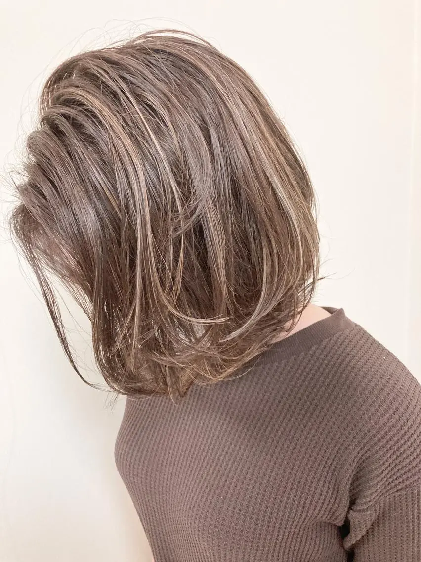 ショート カラー Misirlou Hairのヘアスタイル