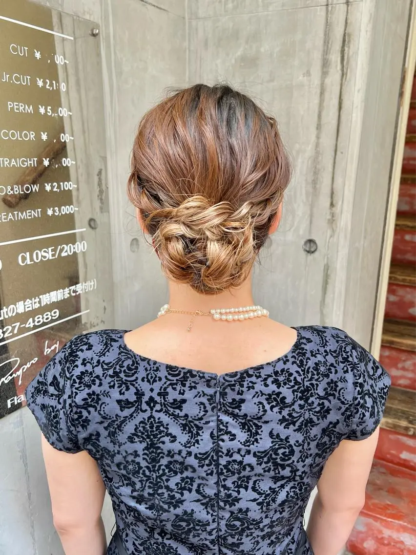 セミロング カラー ヘアアレンジ 「sumi」 AMIのヘアスタイル
