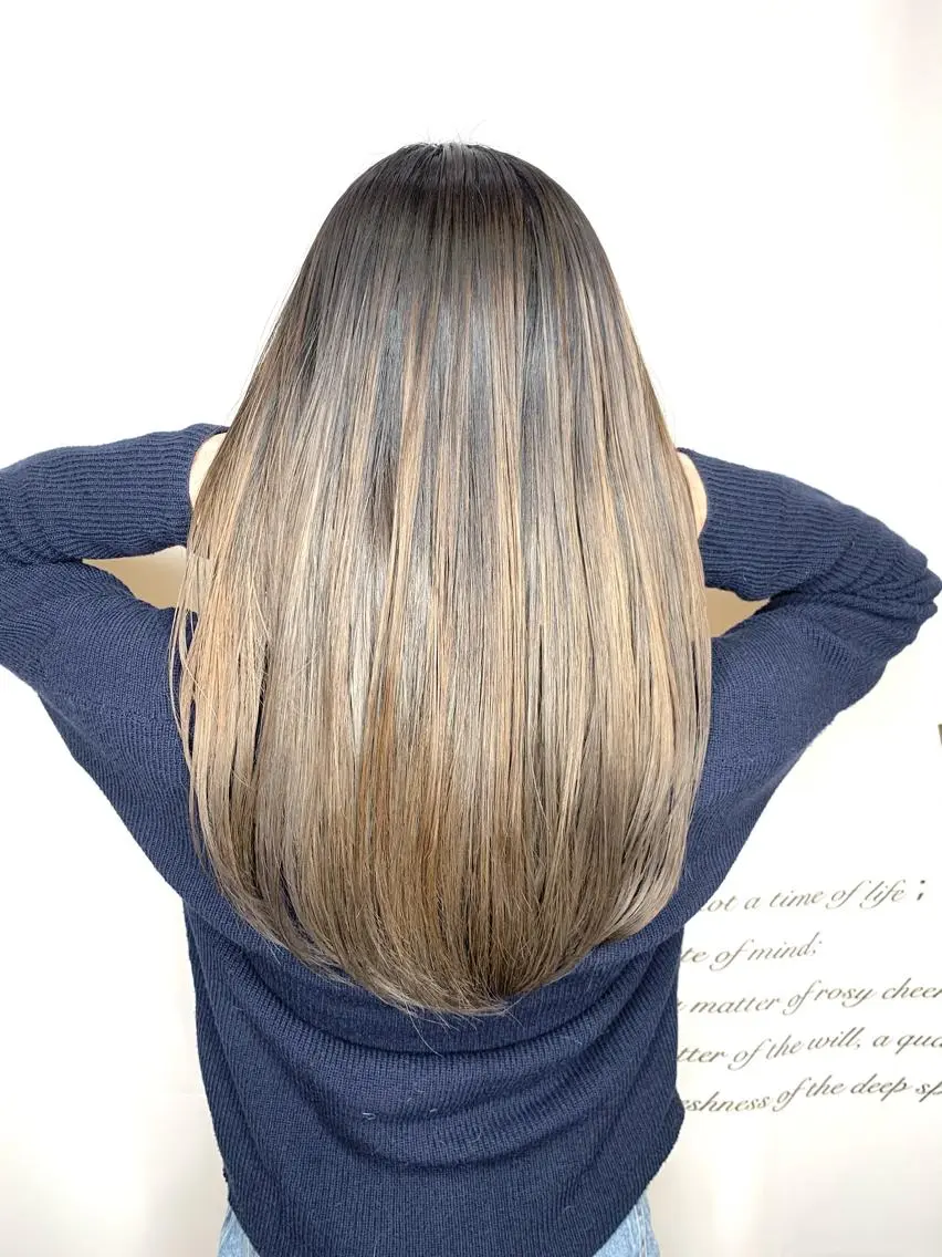 セミロング カラー パーマ ヘアアレンジ メンズ キッズ ネイル マツエク・マツパ 髪質改善 艶髪🔵フセナオヤのヘアスタイル
