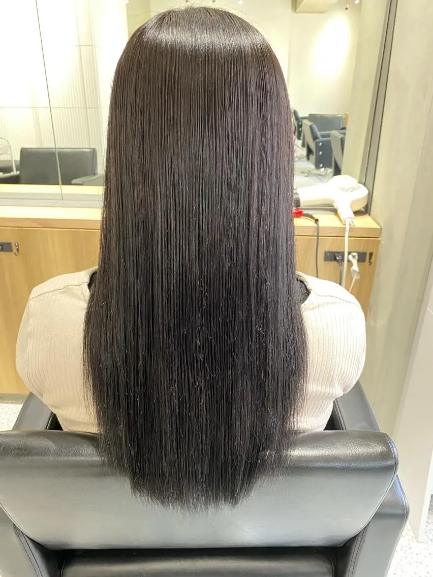 ロング カット 縮毛矯正 トリートメント ✨透明感カラー ✨カイトのヘアスタイル