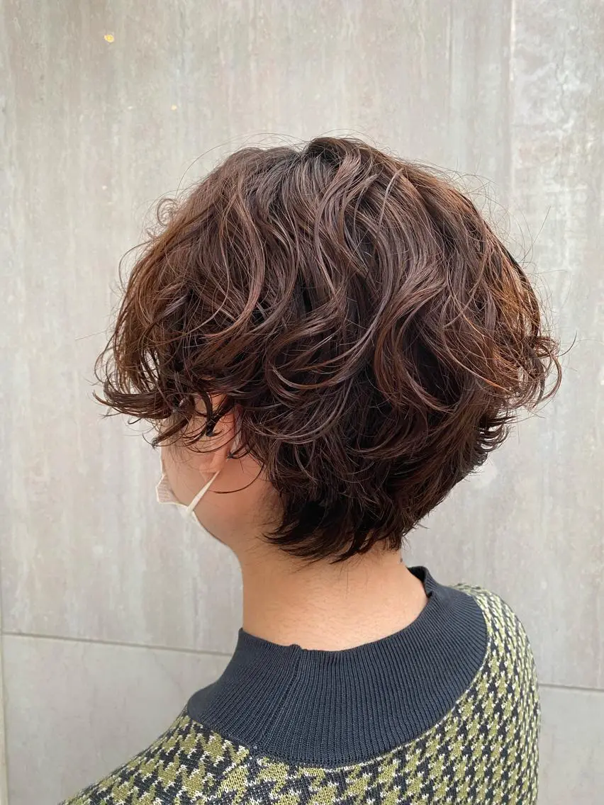 ショート パーマ BiBi 藤野あゆみのヘアスタイル
