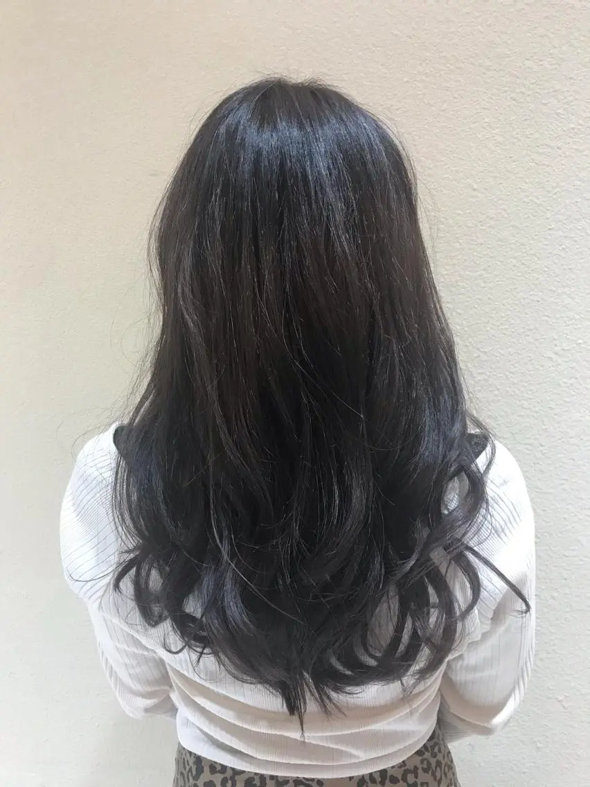 ロング カラー 有働 直広のヘアスタイル