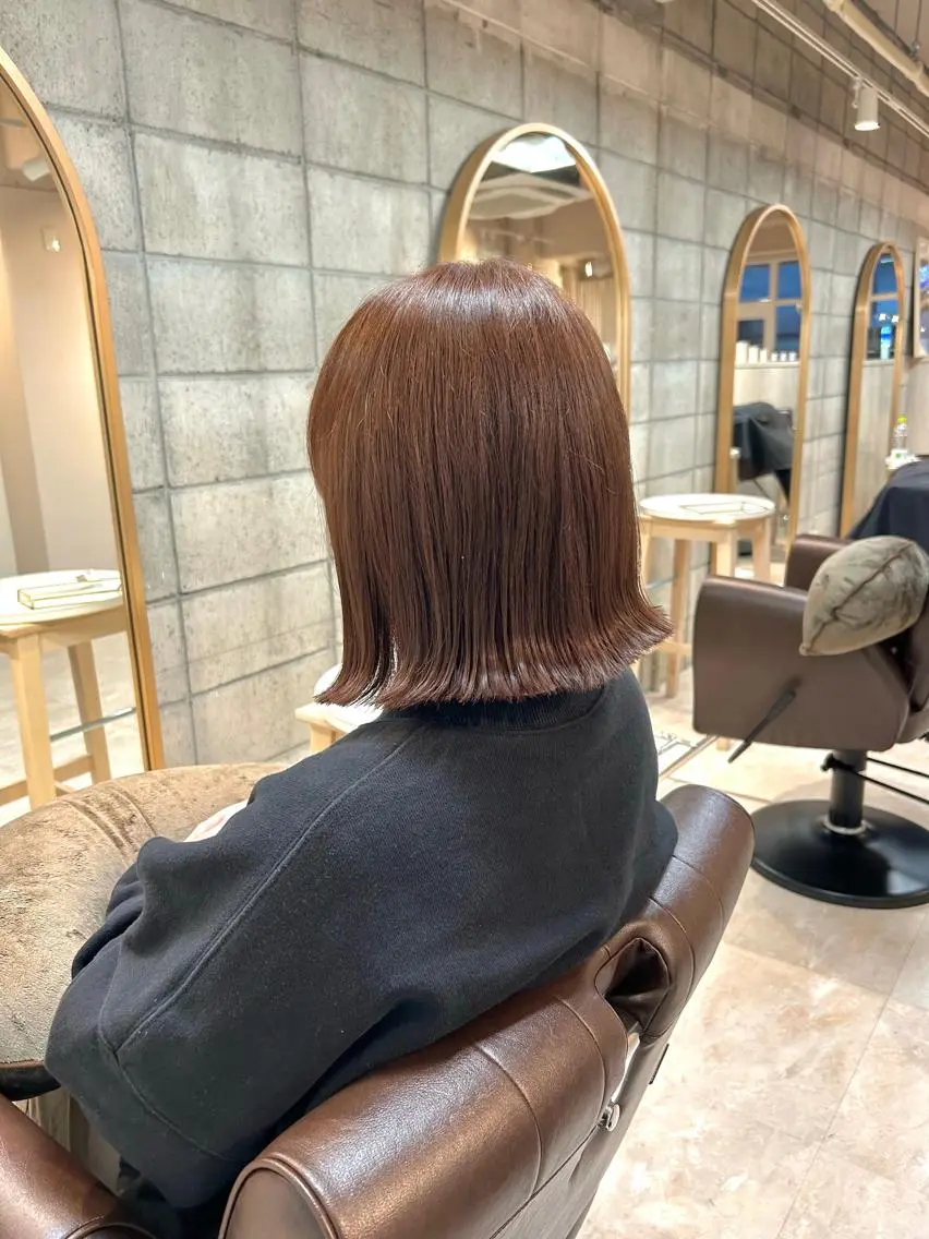 ミディアム カラー 眞名子 瑞紀のヘアスタイル