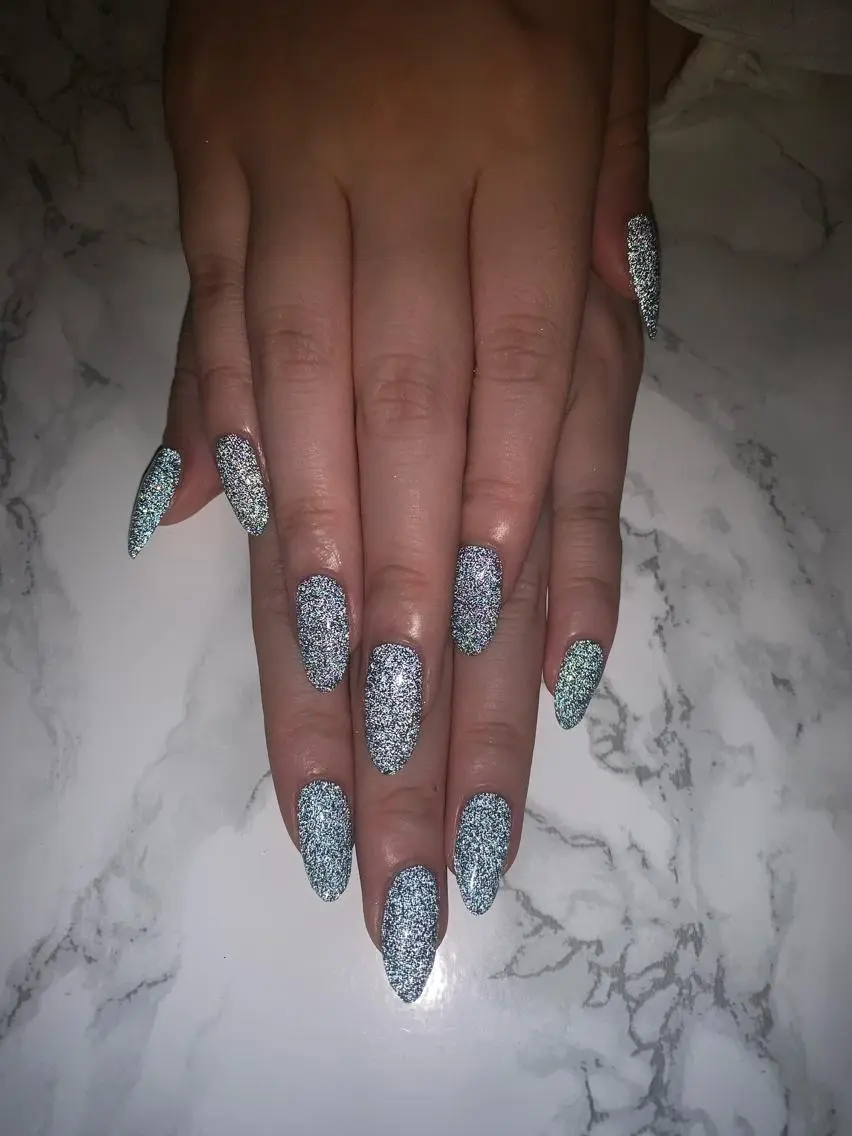 ネイル はな💎ネイル ワンホン、長さ出しのネイルデザイン