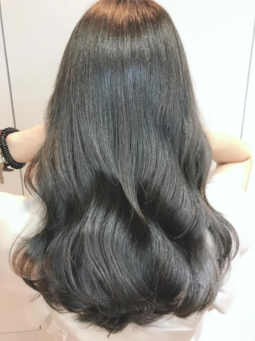 セミロング カラー ココアグレージュ グレージュ 上條 航平のヘアスタイル