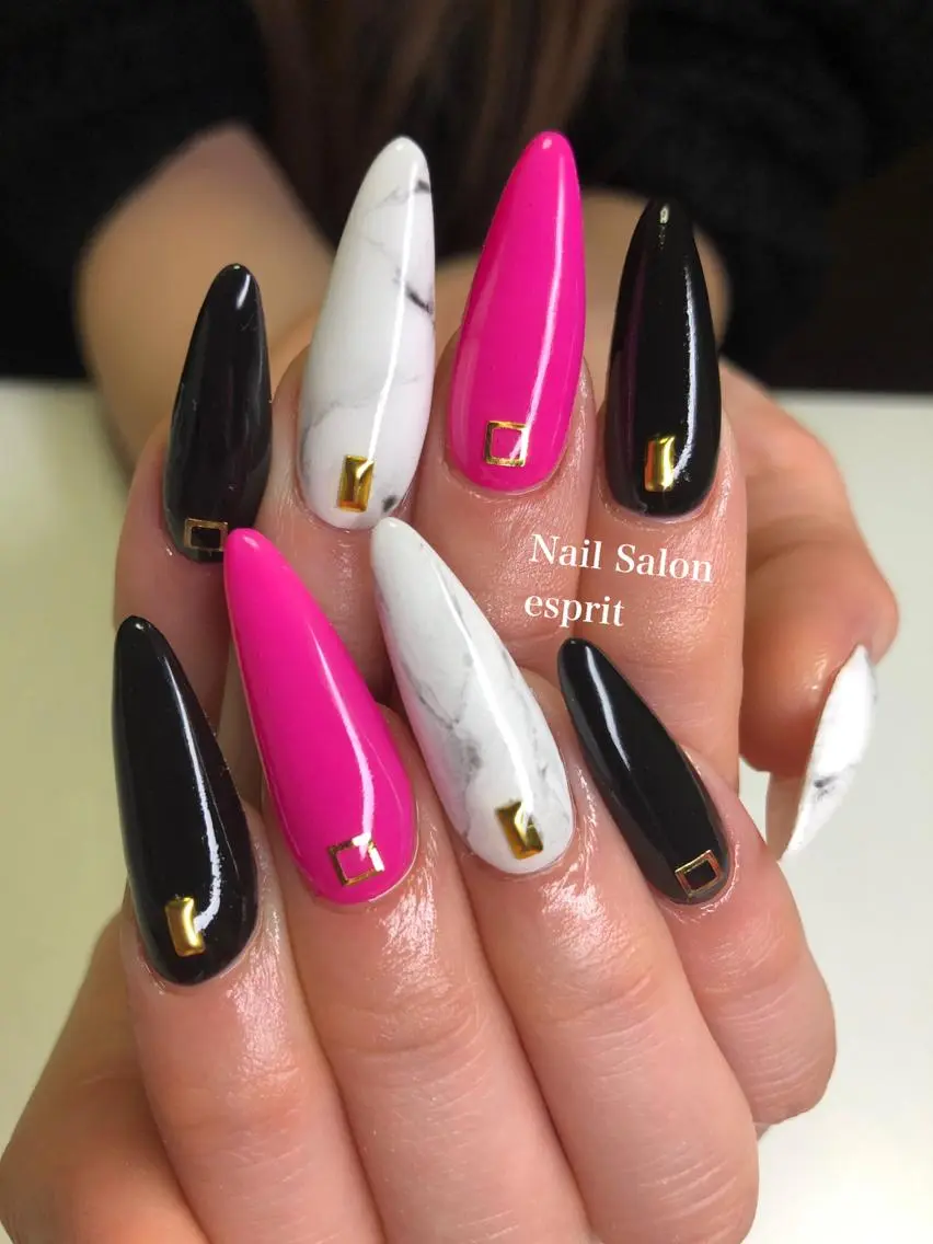 ネイル 長さ出し ロングネイル 持ち込み スカルプネイル ストーンネイル Nail Salon espritのネイルデザイン