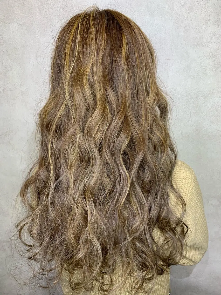 ロング 西村 雄二/エクステのヘアスタイル