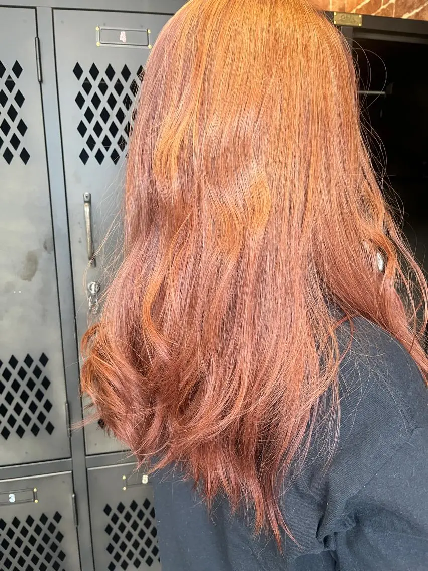 ロング カラー パーマ ヘアアレンジ メンズ キッズ ネイル マツエク・マツパ アイブロウ メンズブリーチ メンズハイライト メンズインナーカラー メンズ韓国風 ブリーチ 久木原 ゆりのヘアスタイル