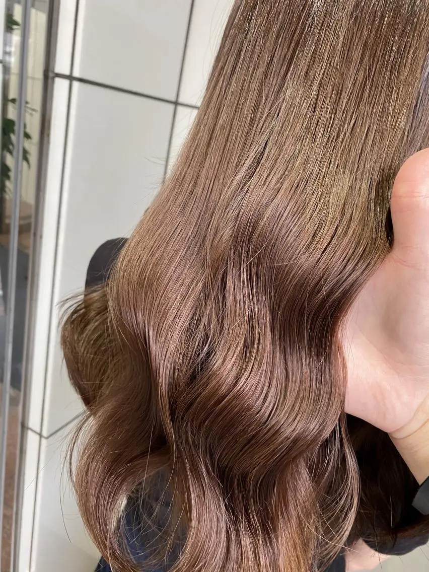 ロング カラー 岩崎 昭憲のヘアスタイル