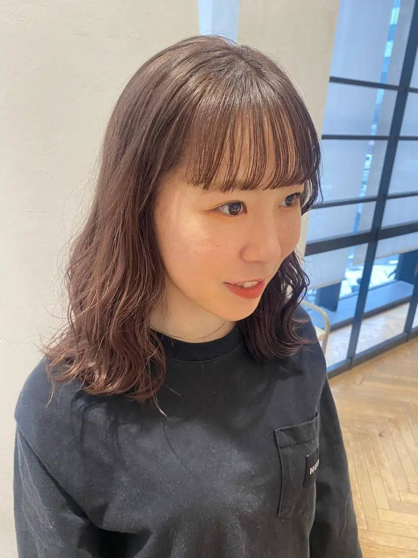ミディアム カラー ブリーチ 増井 彩乃のヘアスタイル