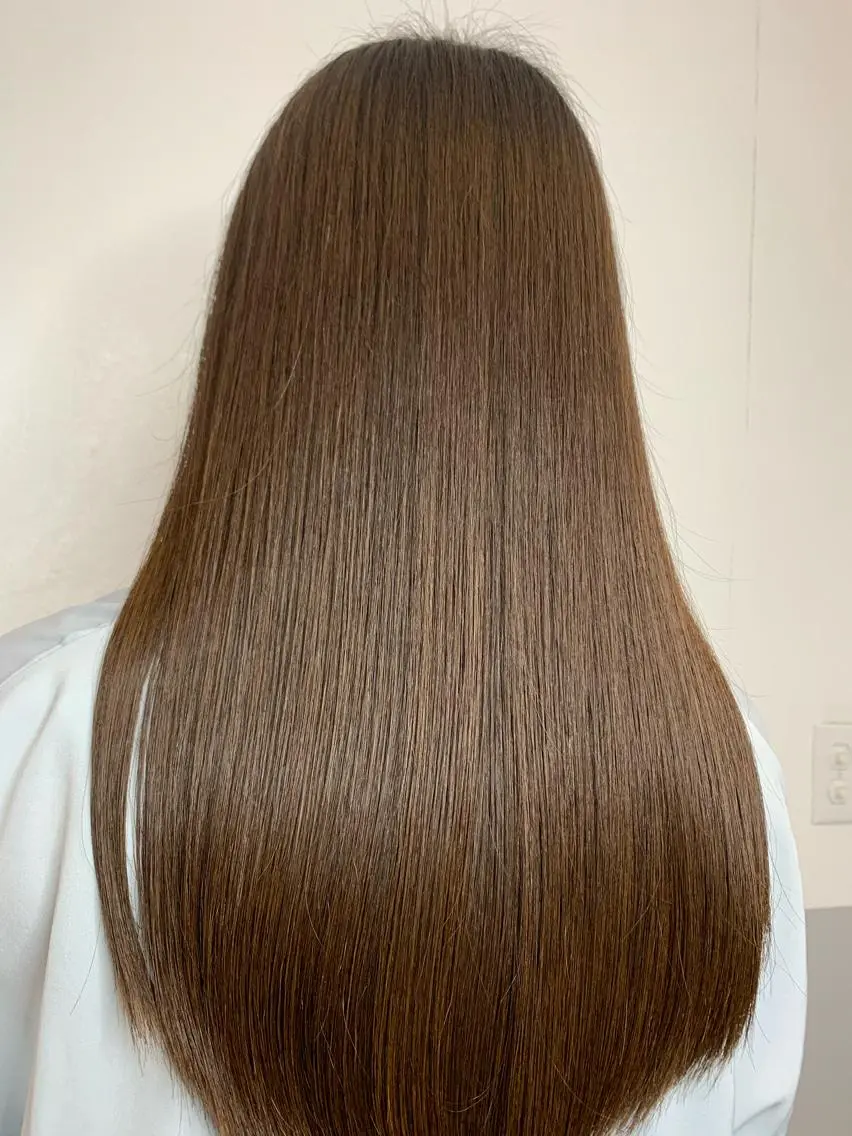 ロング カラー ブリーチ トリートメント トップ スタイリストのヘアスタイル