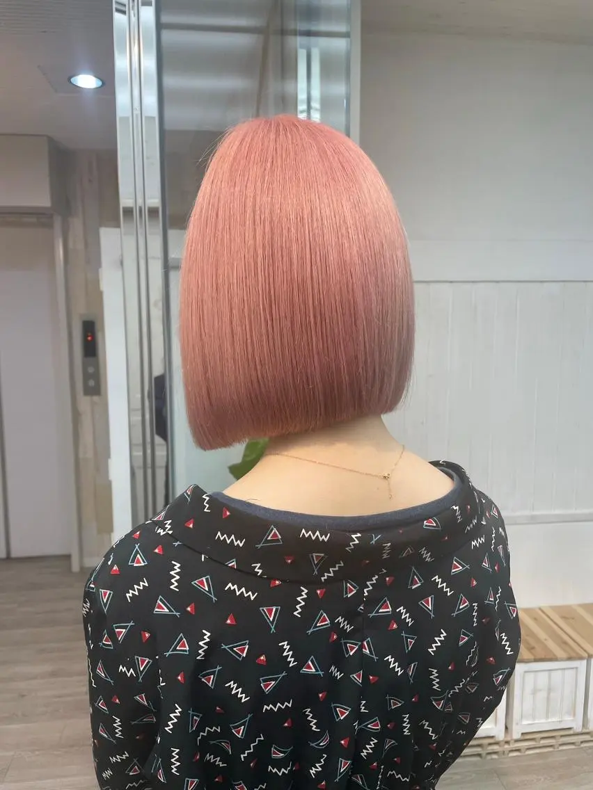 カラー ショート 前下がりボブ アディクシーカラー アッシュ バレイヤージュ ミストバング カット ヘアカラー トリートメント N° anfeel 渋谷🪞🫧のヘアスタイル