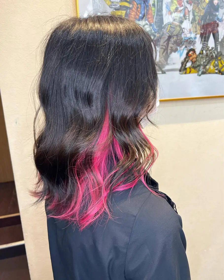 ミディアム カラー インナーカラー ピンクカラー ヘアカラー まさき✂︎ /ブリーチカラーのヘアスタイル