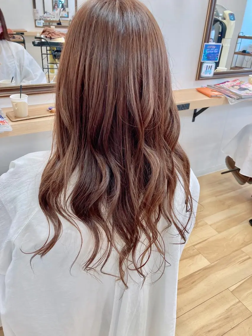 ロング カラー ブラウンカラー モカブラウン オーガニックカラー カット パーマ トリートメント 大野 まゆのヘアスタイル