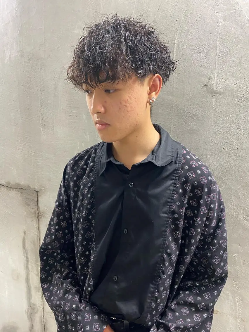パーマ メンズ カット パーマ パーマ、髪質改善 カズマのヘアスタイル
