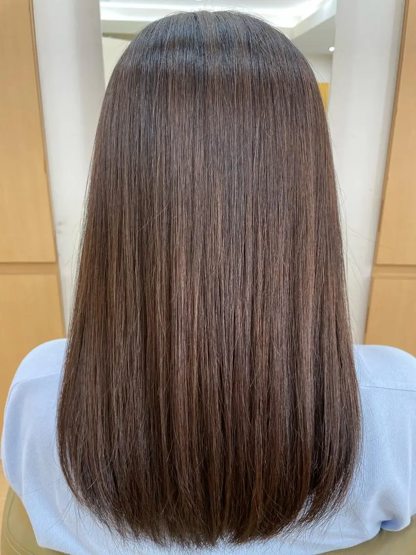 ロング カット ヘアカラー トリートメント 福原 亜祐美のヘアスタイル