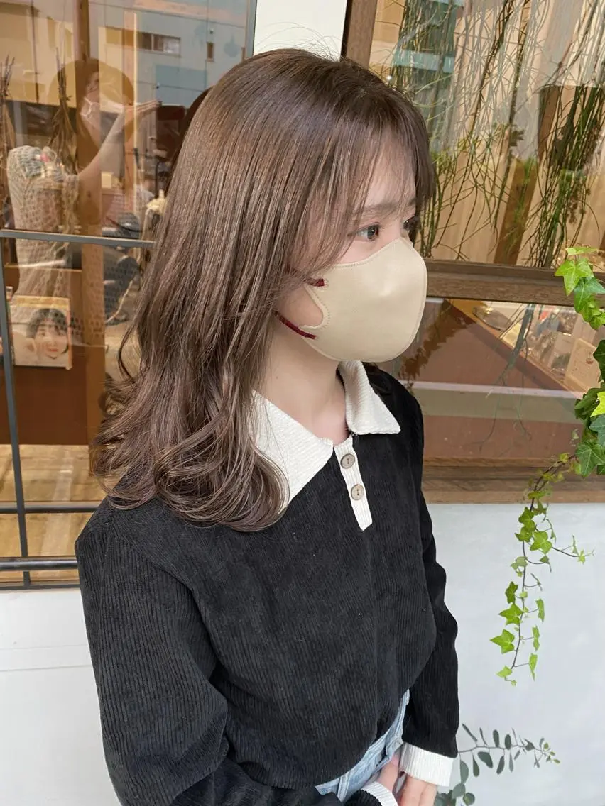 セミロング カラー カット ヘアカラー トリートメント ENIF ヤマグチアツコのヘアスタイル