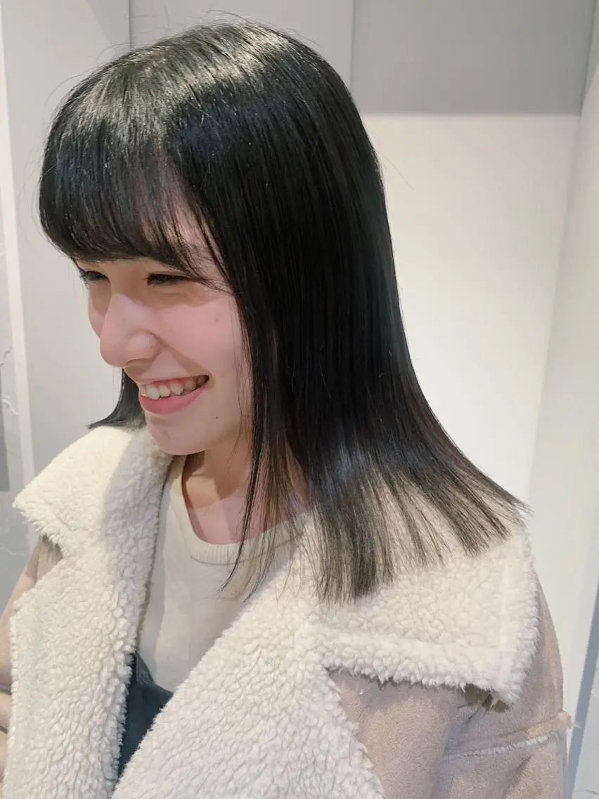 ミディアム カラー RISAKO レイヤーカット🎀のヘアスタイル