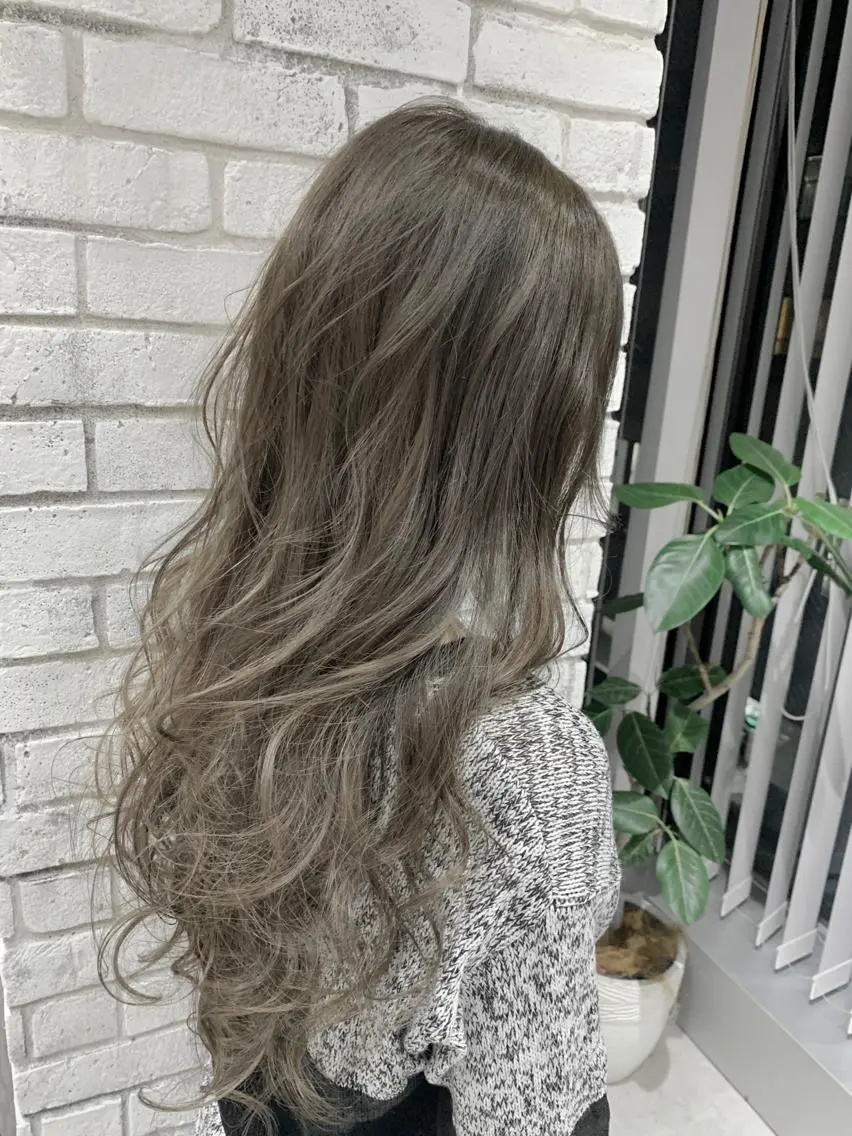 ロング カラー パーマ ヘアアレンジ アディクシーカラー グラデーションカラー グレージュ ヘアカラー トリートメント 縮毛矯正/美髪 髪質改善/石田幸輔のヘアスタイル