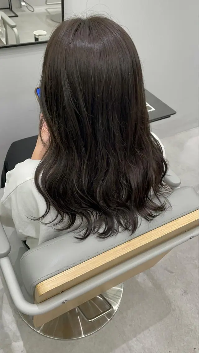 セミロング カラー ブリーチ 透明感カラー グレージュ ブリーチなしカラー カット ヘアカラー joule 藤原沙綾のヘアスタイル