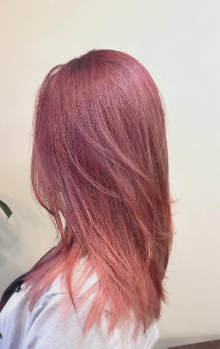 ロング MAAT所属 AKANEのヘアスタイル