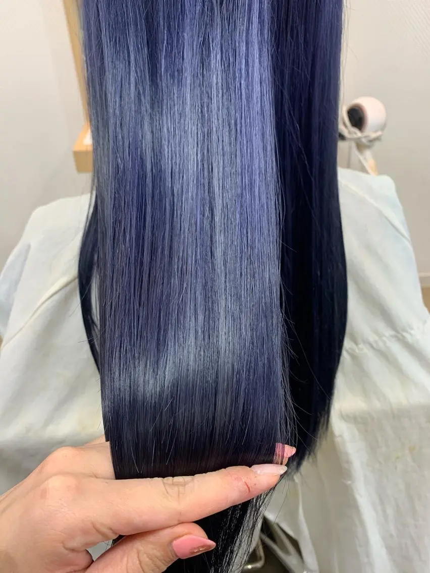 ロング カラー ブルーカラー ブルーパープル パープルカラー トリートメント 透け感✨ダメージレス カラーHana🤍のヘアスタイル