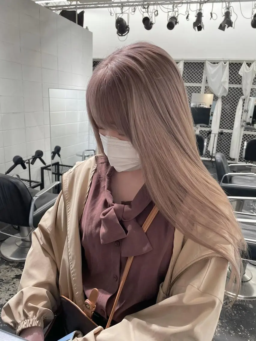 ロング カラー ヘアアレンジ ベージュカラー ブリーチ ミルクティーベージュ カット ヘアカラー トリートメント 艶ハイトーン/ヘア アレンジAYAKAのヘアスタイル