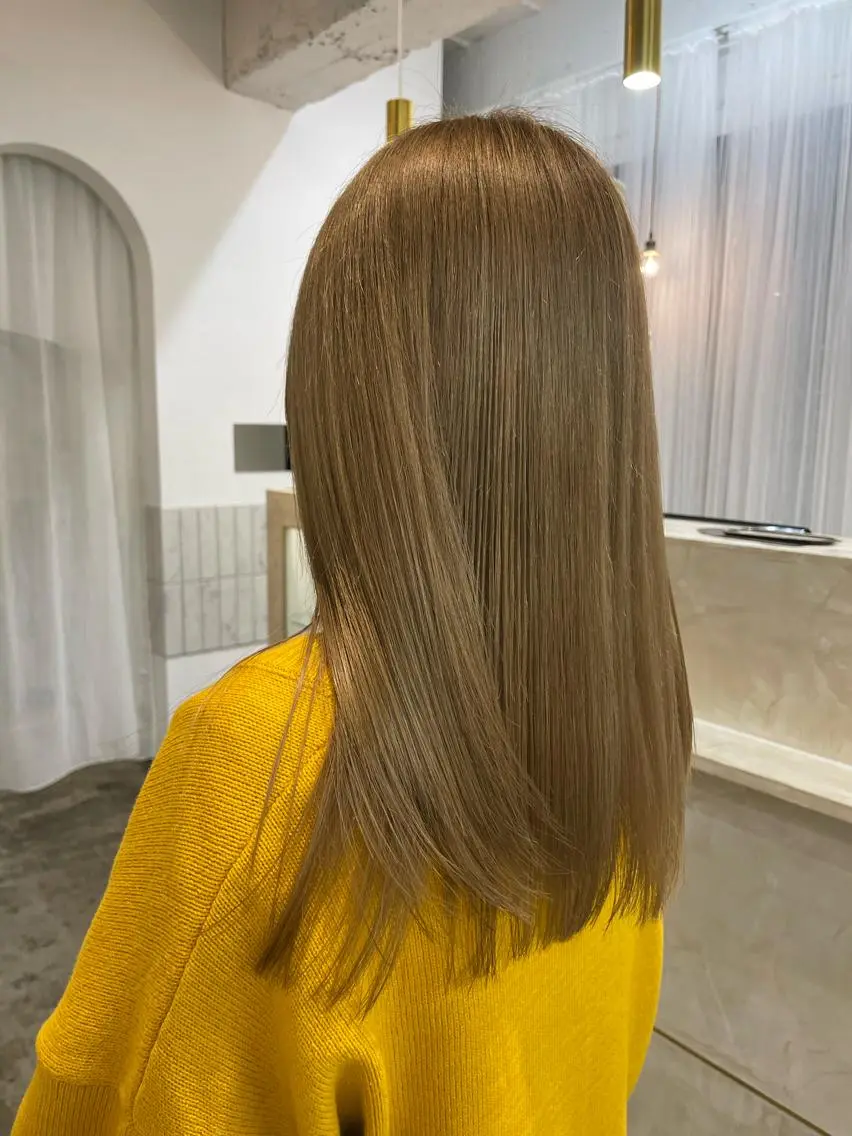 カラー Terve.野崎 真里奈のヘアスタイル
