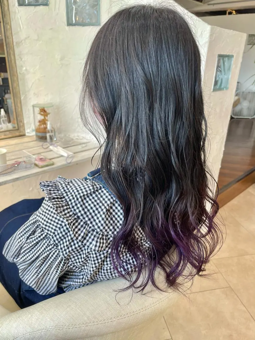 ロング パープルカラー 清水 美雪のヘアスタイル