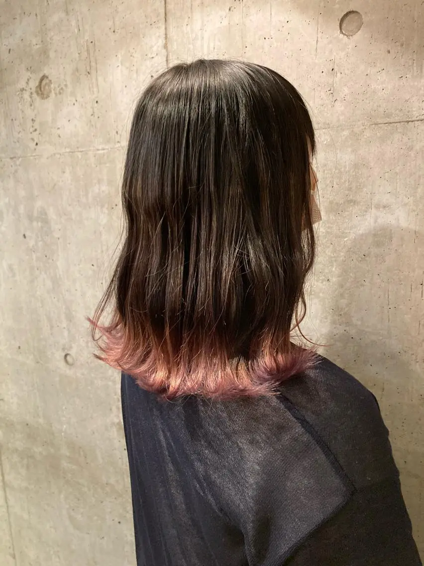 ミディアム カラー ブリーチ ハイライトカラー ラベンダーカラー ピンクカラー ピンクラベンダー ✂︎岡根 京花✂︎のヘアスタイル