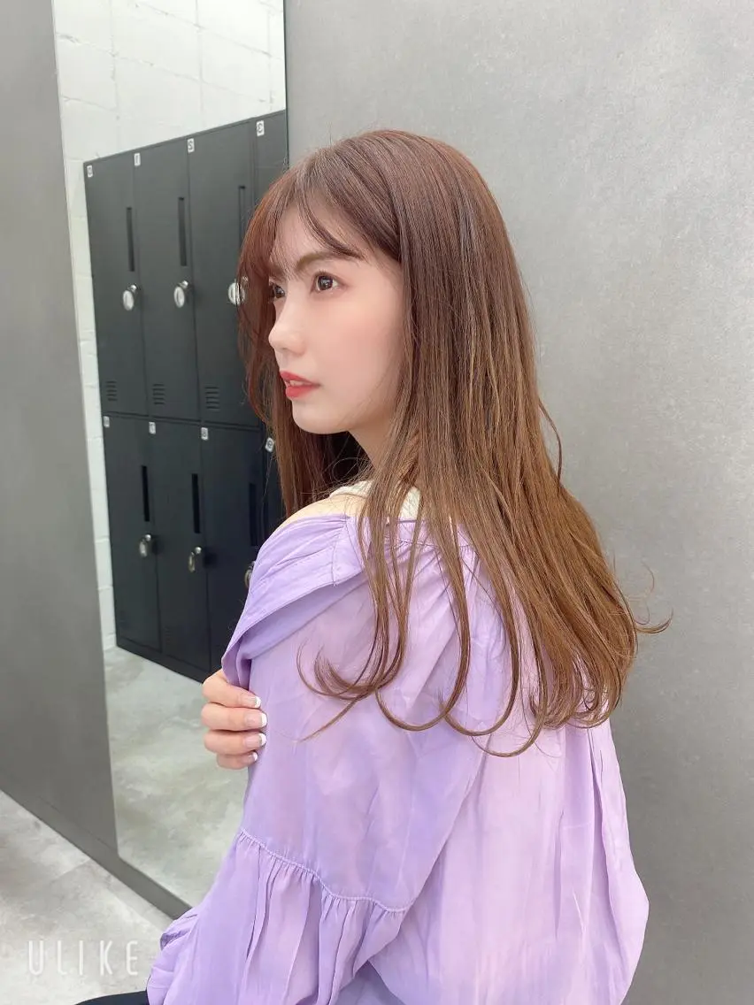 セミロング カラー パーマ ヘアアレンジ メンズ キッズ ネイル マツエク・マツパ 子どものヘアアレンジ メンズバレイヤージュ メンズブリーチ メンズハイトーン メンズインナーカラー 韓国🇰🇷レイヤー カットオリーブカラーのヘアスタイル