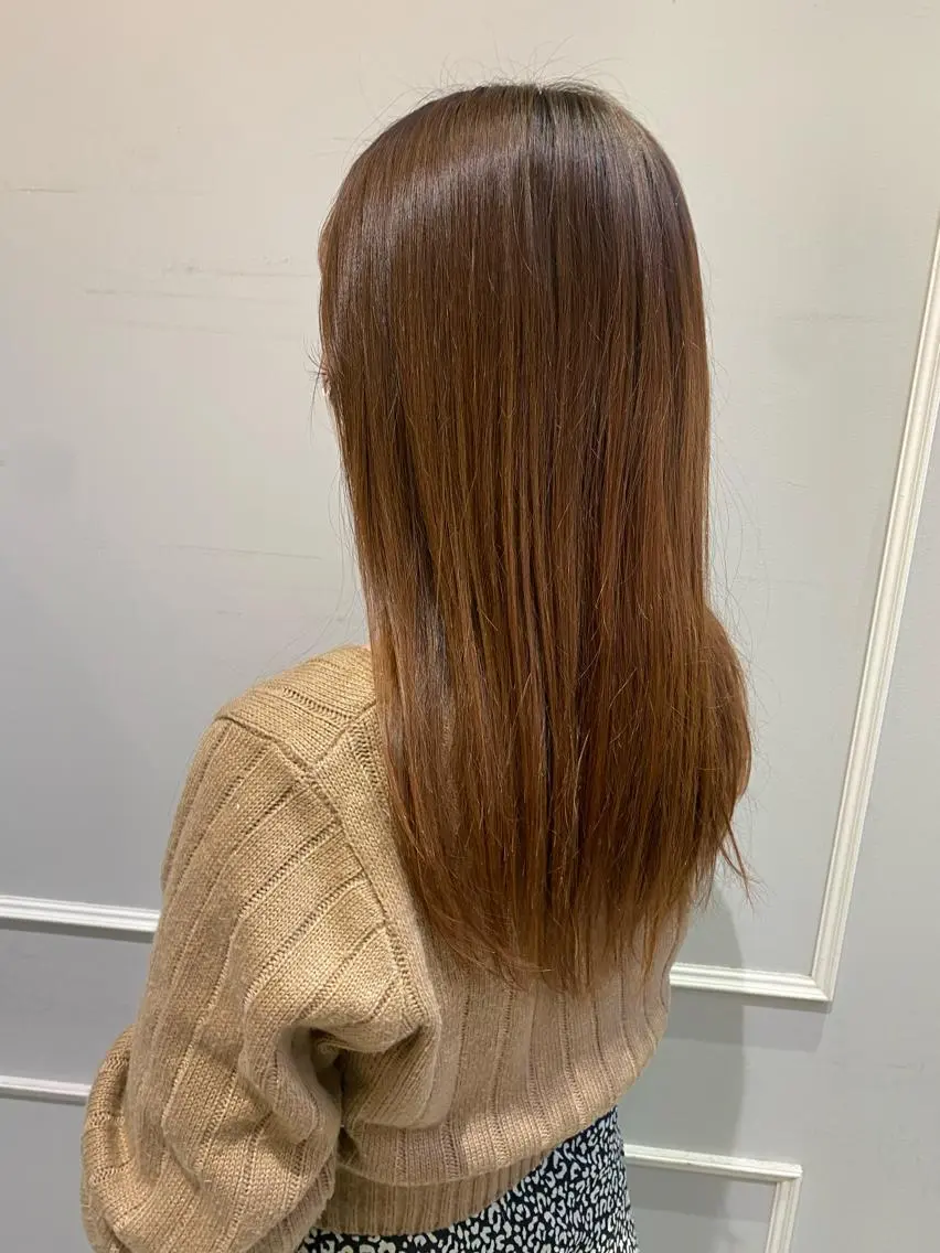 セミロング 美髪矯正透明感カラー 江川 和輝のヘアスタイル