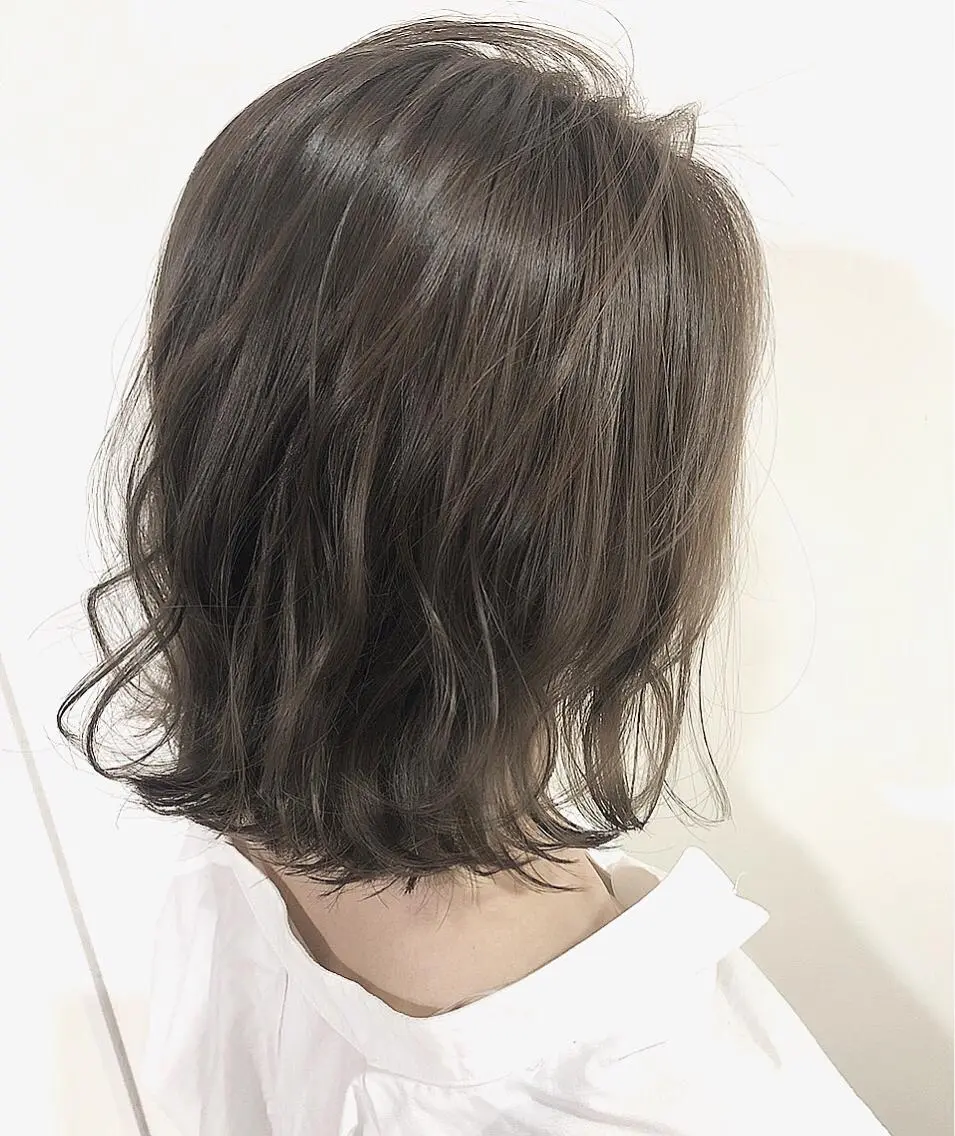 ミディアム アッシュ ボブ エクステ 外国人風カラー ハイライト カット ヘアカラー 縮毛矯正 トリートメント 夜23時まで予約🉑 reverieあきらのヘアスタイル