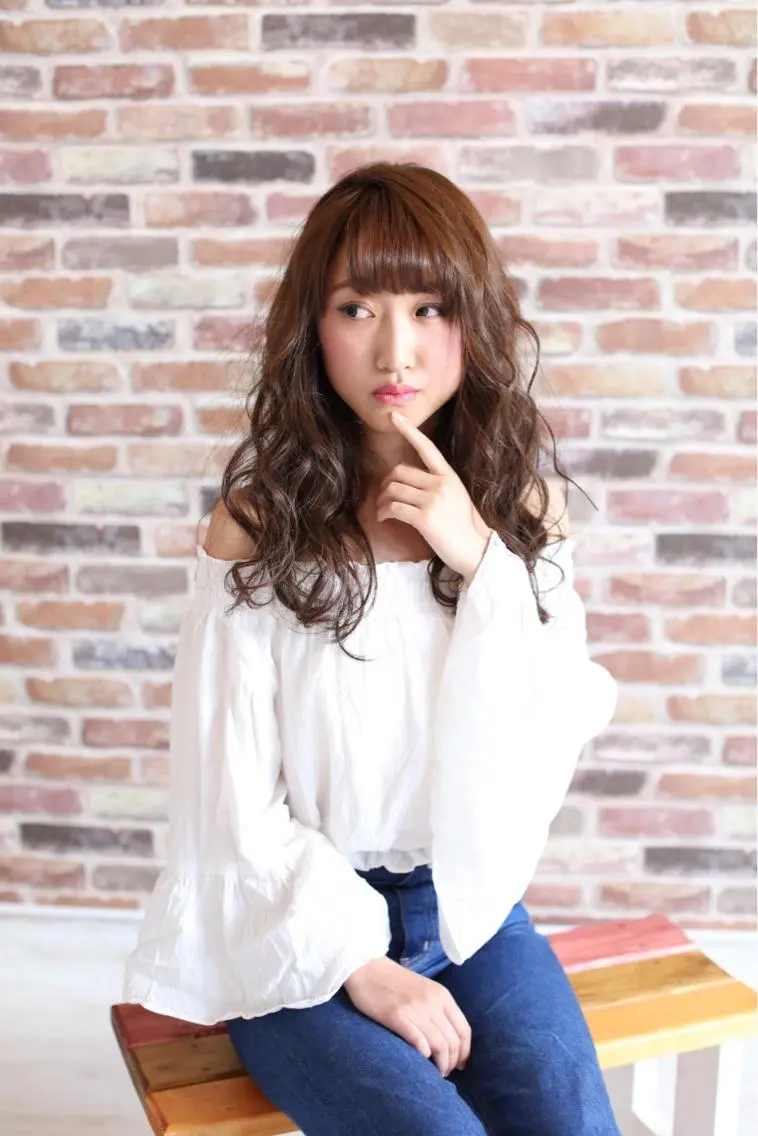 ロング 森 莉子のヘアスタイル