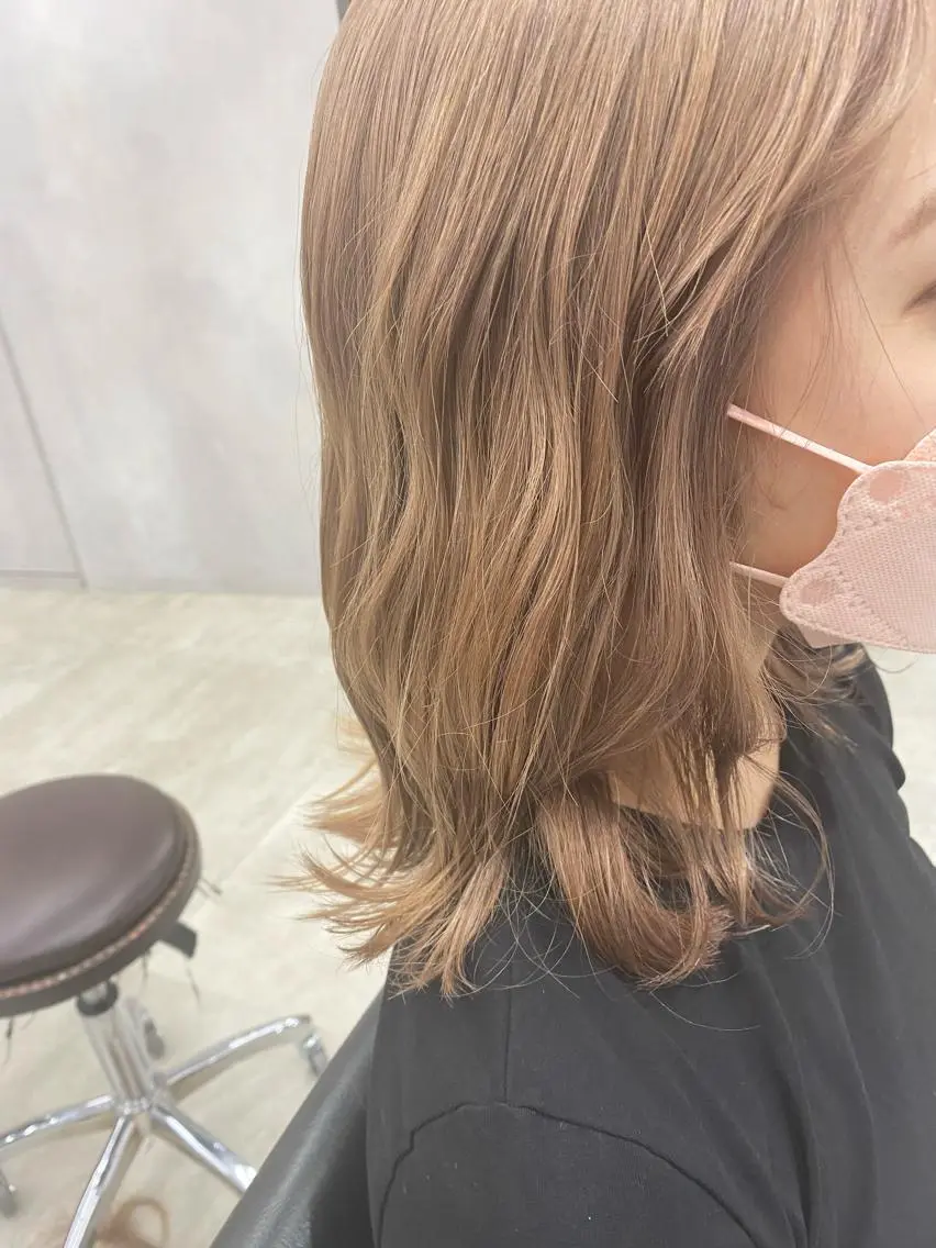 ミディアム カラー ベージュカラー ヘアカラー ピンク/ベージュ /似合わせ/田島百華のヘアスタイル
