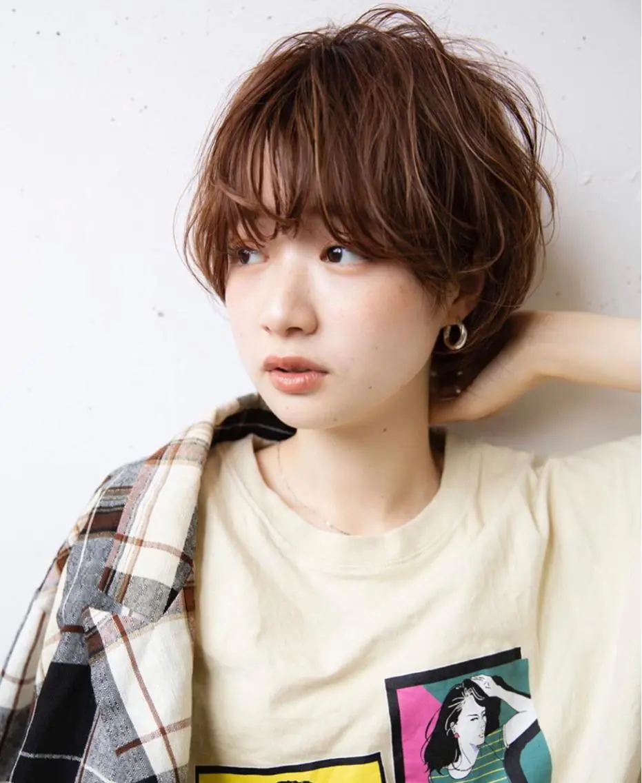 ショート 顔周りの垢抜けヘア 立山あいりのヘアスタイル