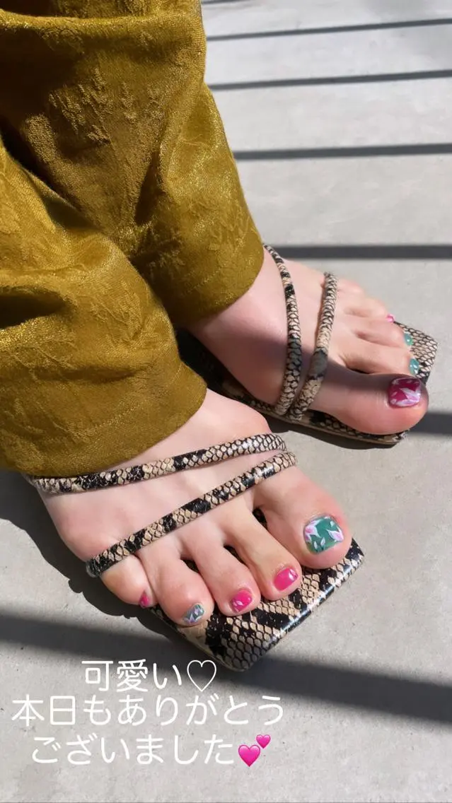 ネイル フットネイル sis nail 梅田 あい子のネイルデザイン