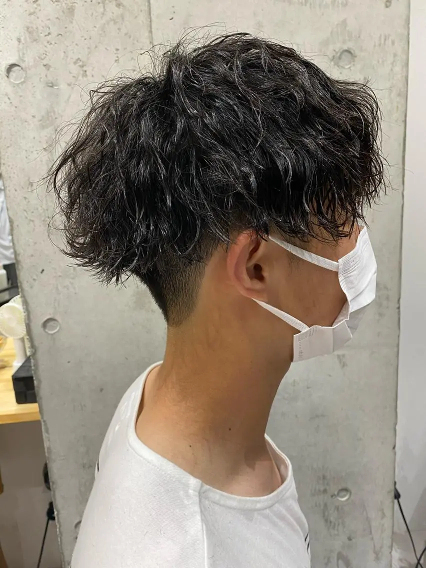 パーマ メンズ カット パーマ トリートメント 似合う髪型見つけます AYAKAのヘアスタイル