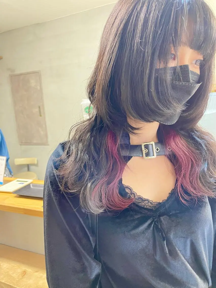 ロング カラー インナーカラー ウルフカット カット ヘアカラー トリートメント 福西 洋斗のヘアスタイル