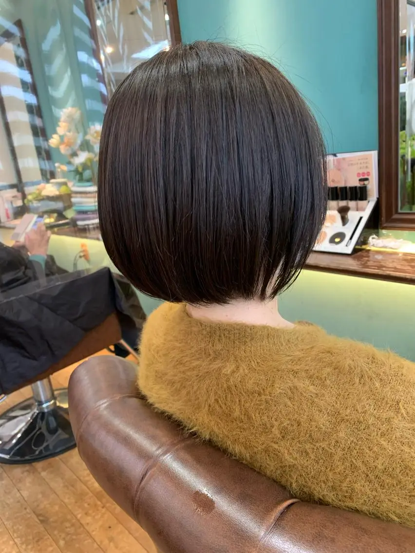 ショート ボブ カット カット特化美容師 齋藤桐のヘアスタイル