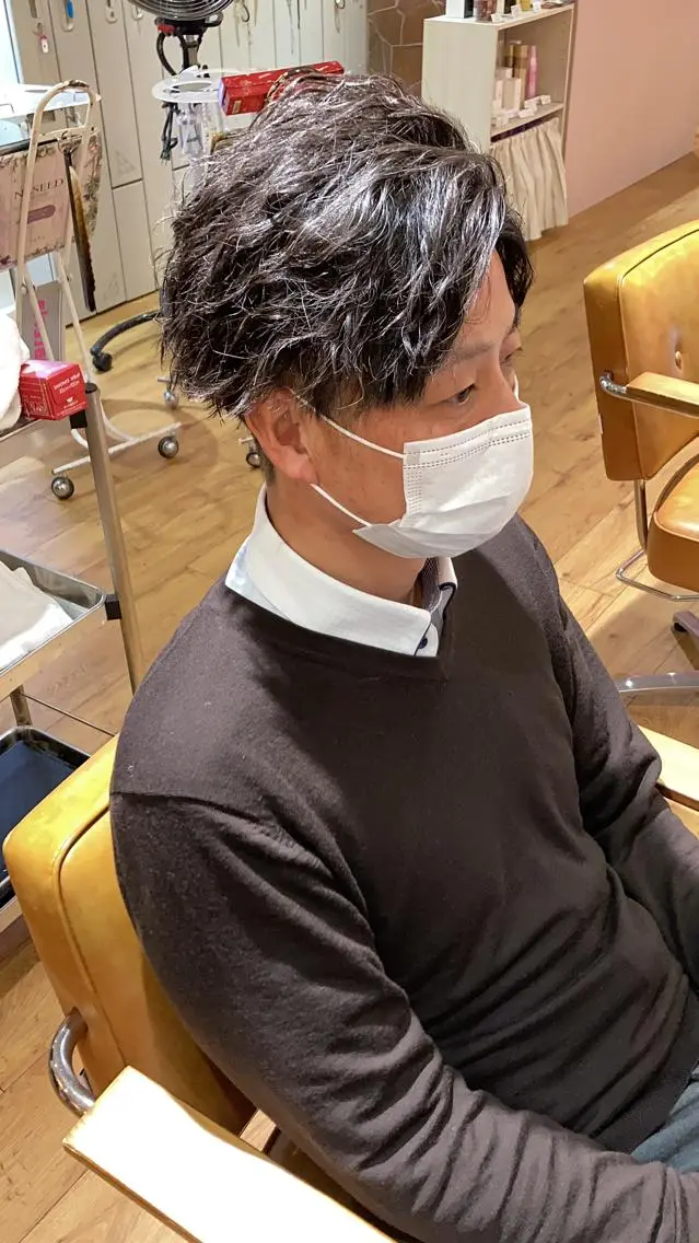 ショート パーマ メンズ 【ブリーチ無しW】 【暗髪&暖色系】圭真のヘアスタイル