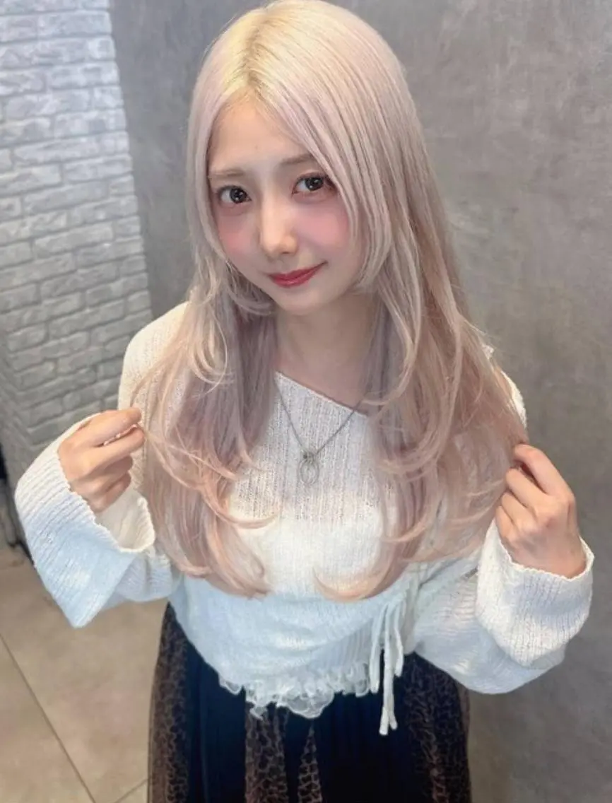 カラー ロング 💎エクステ専門店 BIZE梅田rinのヘアスタイル