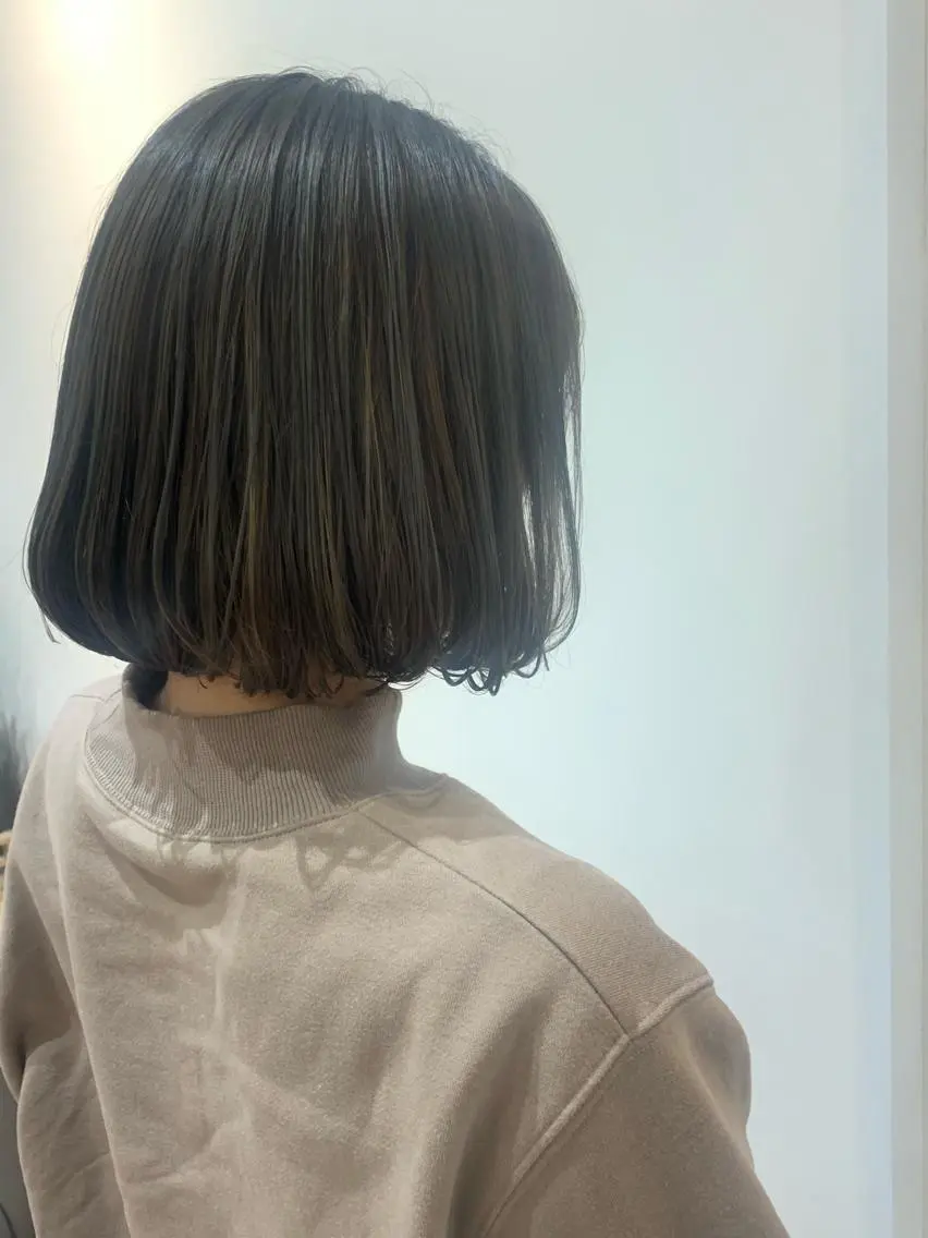 ショート カラー mu ku.のヘアスタイル