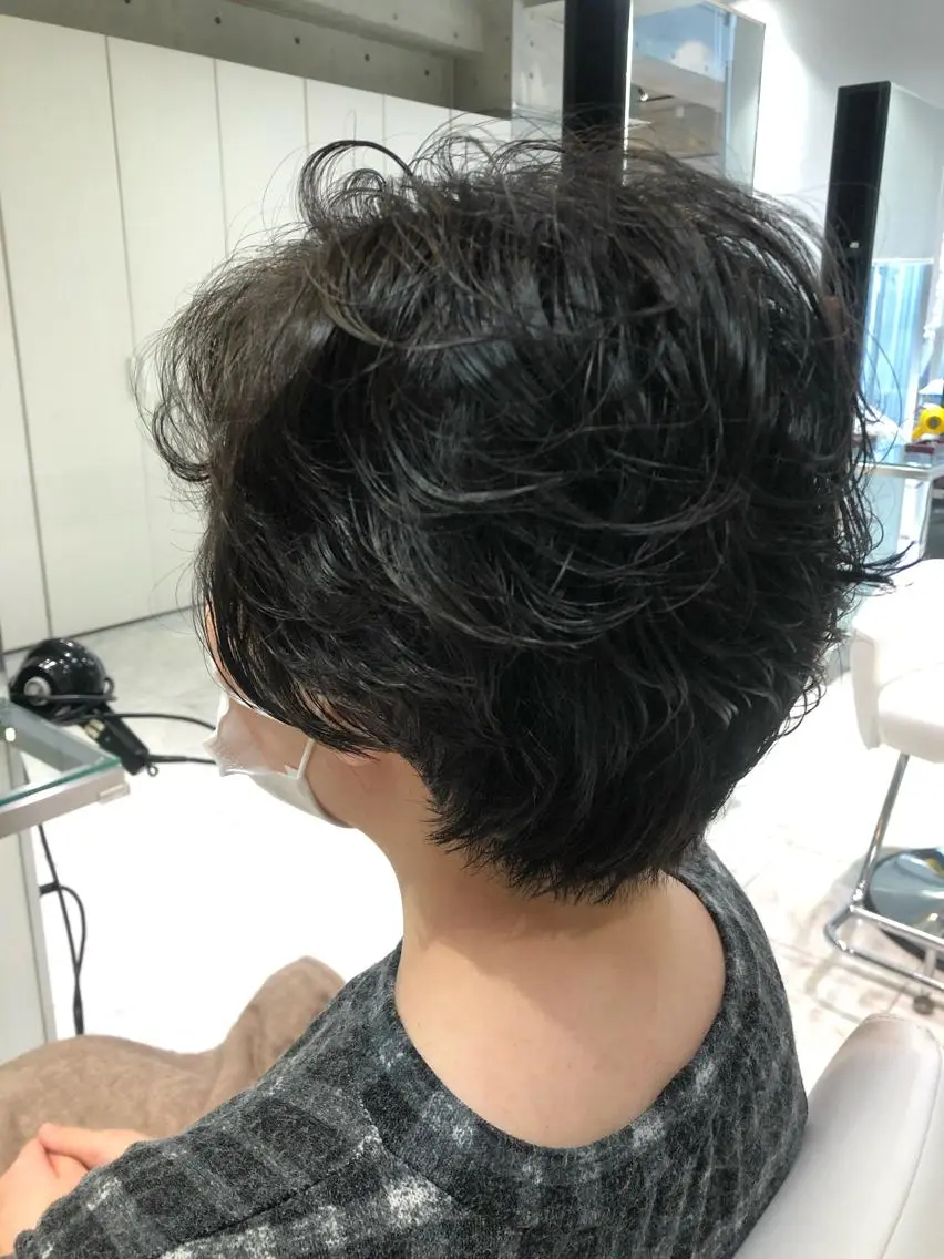 ショート パーマ kaho.🌿 ショートヘア⭐️のヘアスタイル