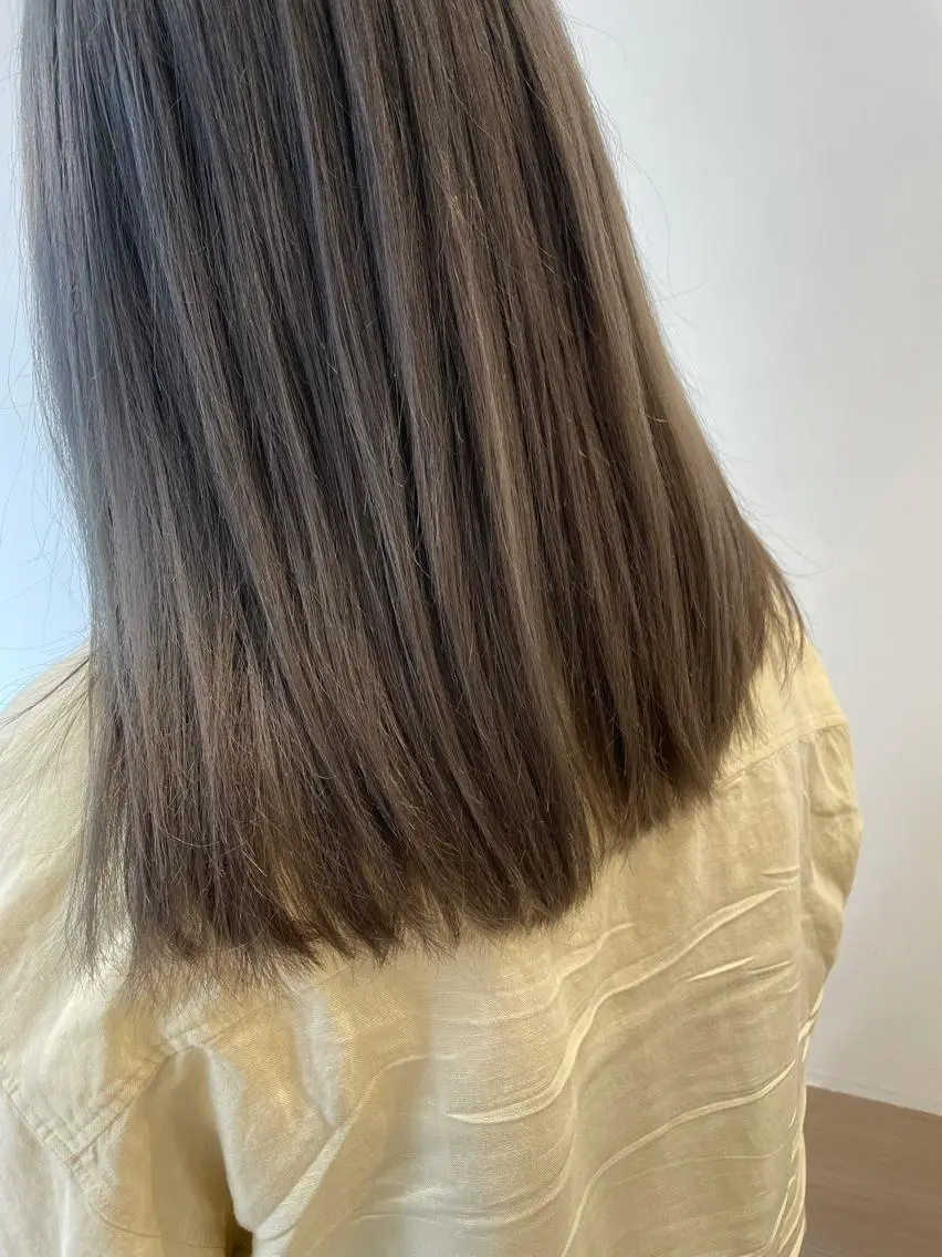 ミディアム カラー ブラウンカラー ケアカラー グレージュ カット ヘアカラー 天野 瑠真のヘアスタイル