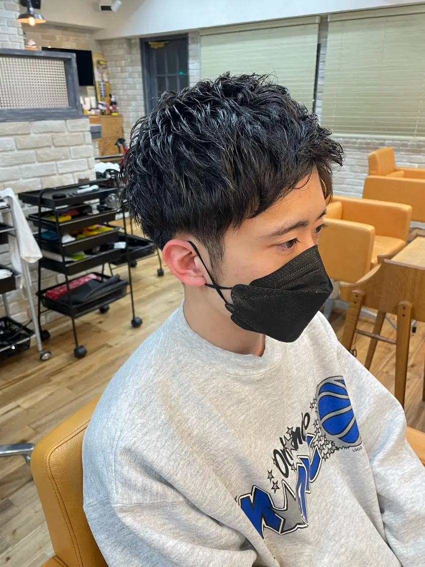 パーマ メンズ メンズパーマ メンズショート ニュアンスパーマ レイヤースタイル⭐️ 村上のヘアスタイル