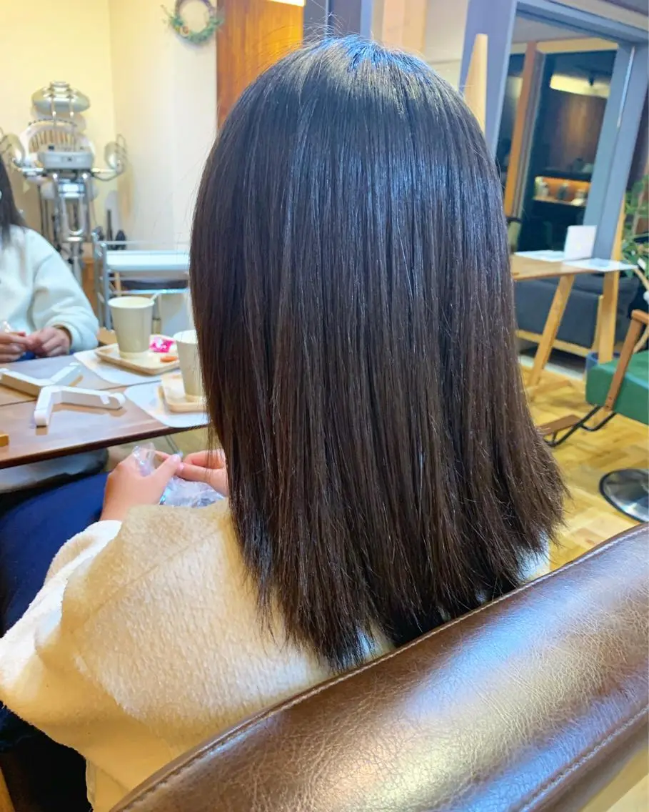 セミロング パーマ 長谷川 那奈のヘアスタイル