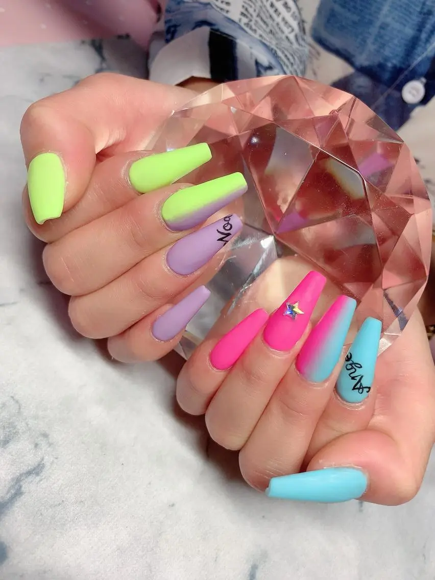 ネイル Nail Salon MooNのネイルデザイン